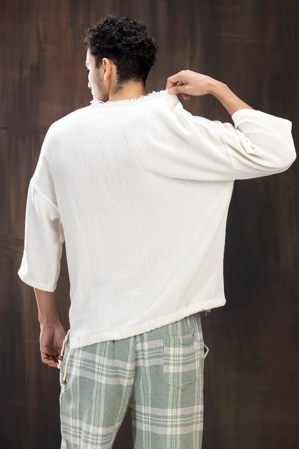 BEIGE KNITTED GREEN POCKET T-SHIRT