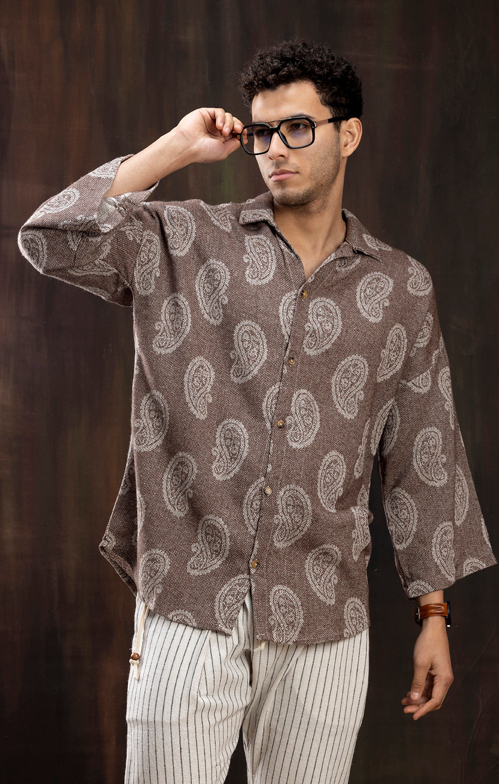 BROWN AND WHITE MOTIVE SHIRT