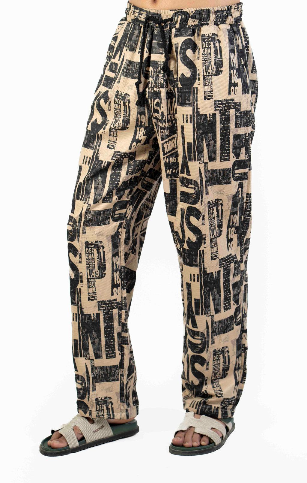 ALPHABET PRINT CASUAL TROUSER
