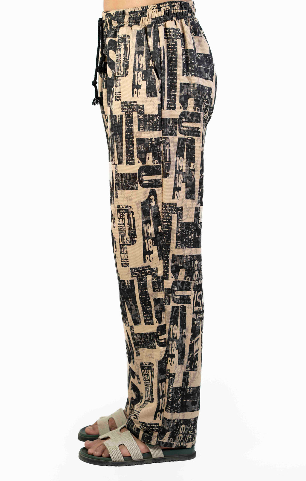 ALPHABET PRINT CASUAL TROUSER