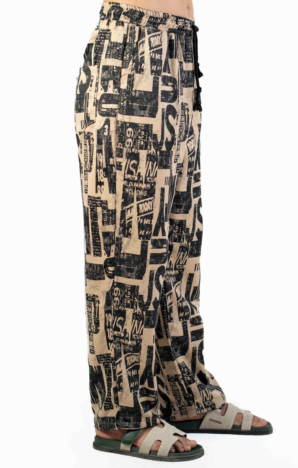 ALPHABET PRINT CASUAL TROUSER