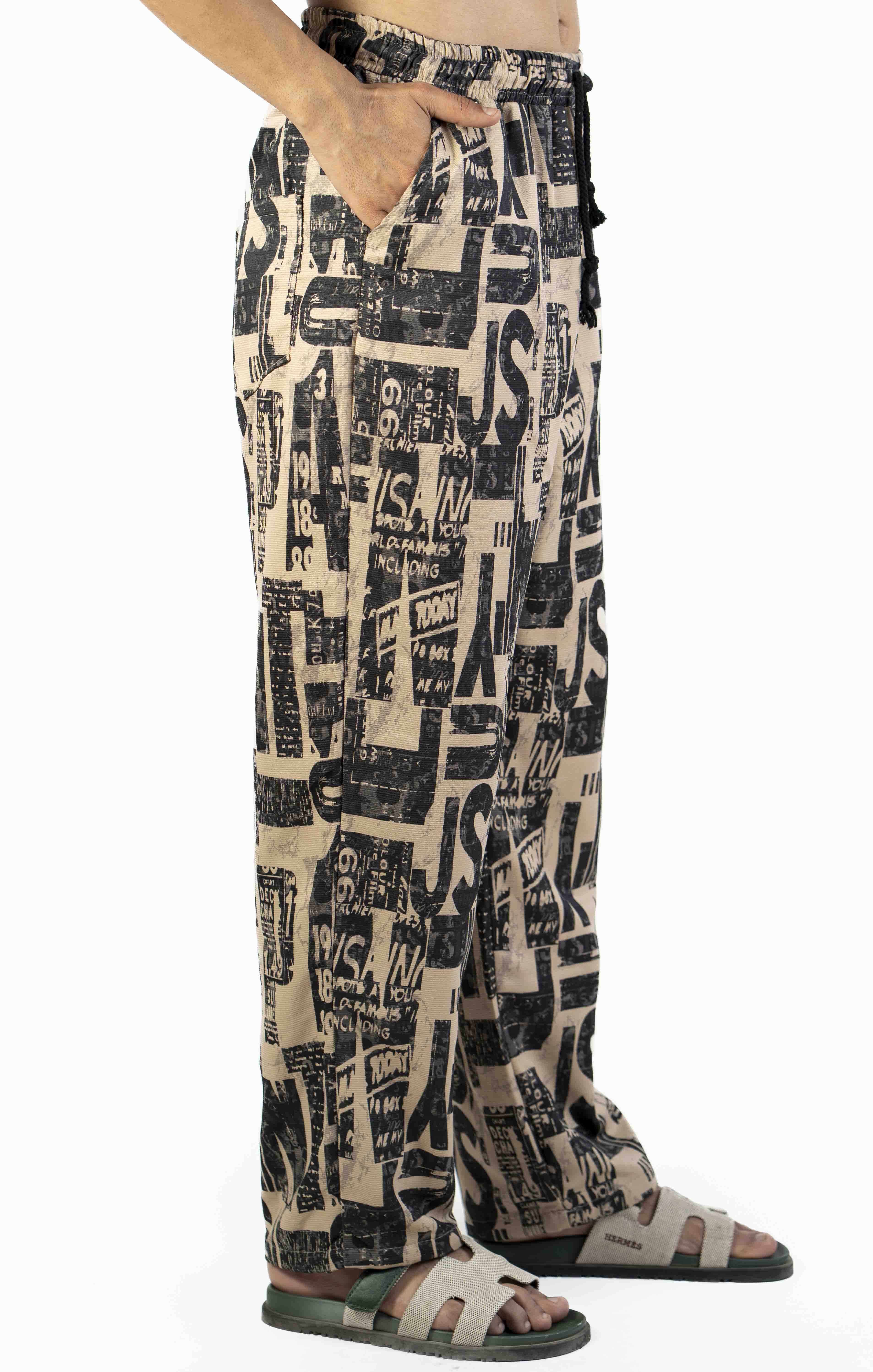 ALPHABET PRINT CASUAL TROUSER